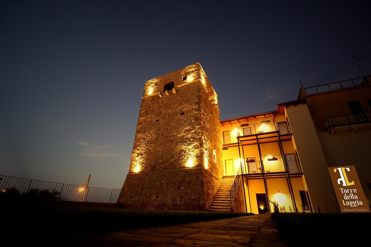 Torre della Loggia - Dimora Storica - Ortona Bed and Breakfast Esterno foto